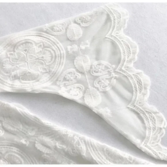 SOLD OUT White Bohemian Scalloped Embriodered Duster Kimono - Picture 8 of 8